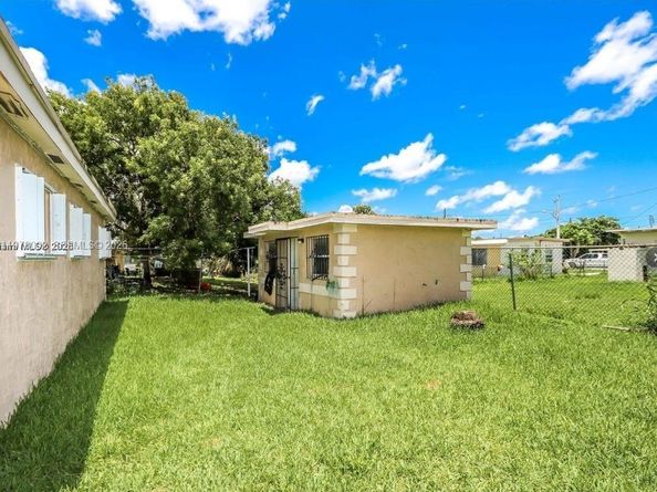 725 SW 12th Ave, Homestead FL 33030