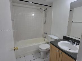 405 S Pine Island Rd 401D, Plantation FL 33324