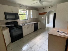10350 SW 167th St, Miami FL 33157