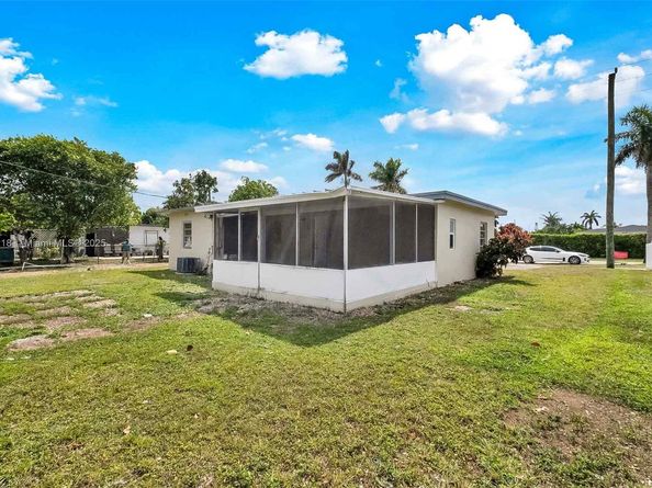 15351 SW 296th St, Homestead FL 33033
