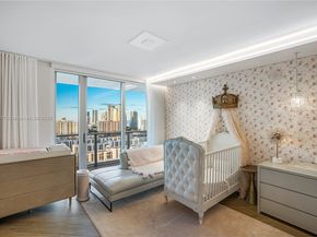 330 Sunny Isles Blvd 52403, Sunny Isles Beach FL 33160