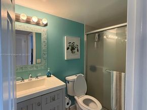 400 SE 10th St 214, Deerfield Beach FL 33441