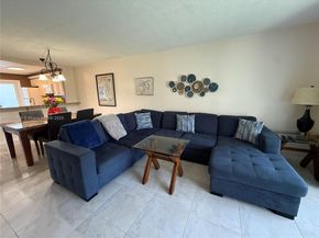 400 SE 10th St 214, Deerfield Beach FL 33441