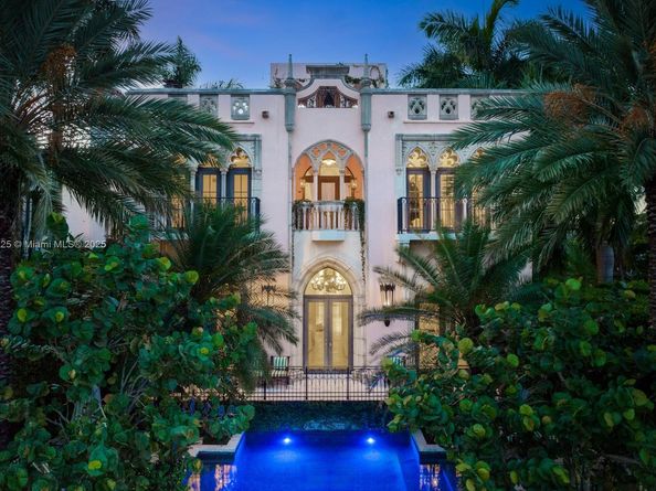 1840 S Bayshore Ln, Miami FL 33133