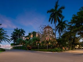 1840 S Bayshore Ln, Miami FL 33133