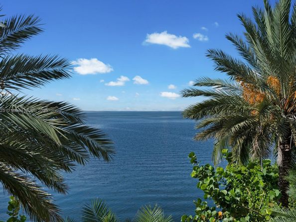 1840 S Bayshore Ln, Miami FL 33133