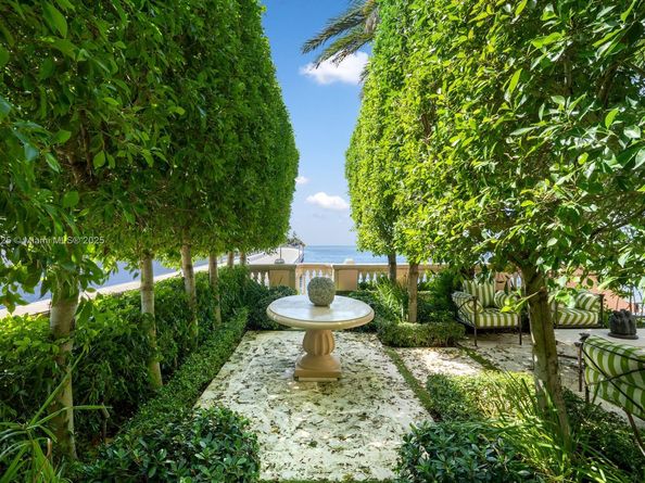 1840 S Bayshore Ln, Miami FL 33133