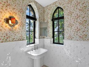 1840 S Bayshore Ln, Miami FL 33133