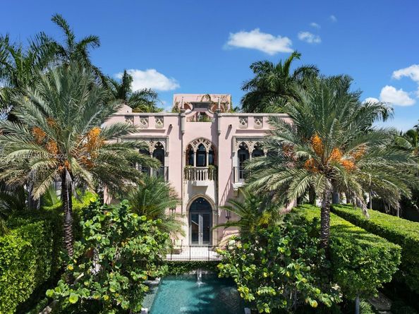 1840 S Bayshore Ln, Miami FL 33133