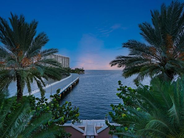1840 S Bayshore Ln, Miami FL 33133