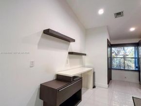 4309 Pine Ridge Ct, Weston FL 33331