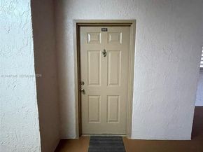 15221 SW 80th St 313, Miami FL 33193