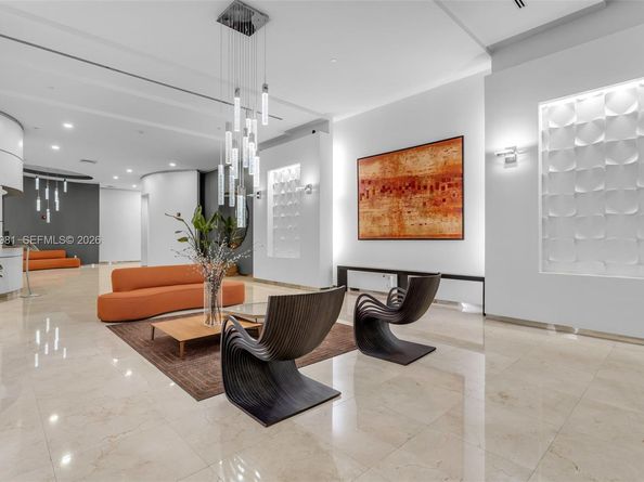 9066 SW 73rd Ct 504, Miami FL 33156