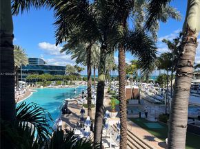 4391 Collins Ave 419, Miami Beach FL 33140