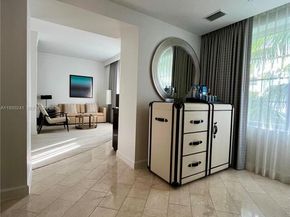 4391 Collins Ave 419, Miami Beach FL 33140