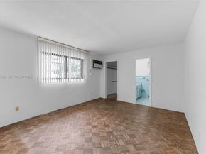 11401 SW 57th St, Miami FL 33173