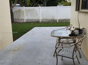 11401 SW 57th St, Miami FL 33173