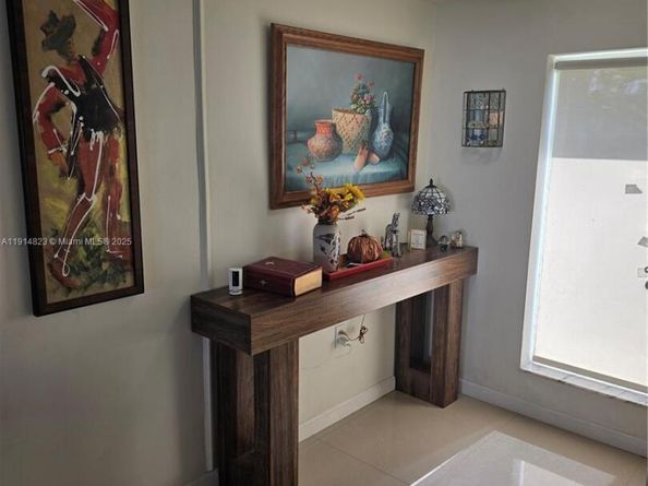 7917 Tropicana St, Miramar FL 33023