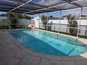 7917 Tropicana St, Miramar FL 33023