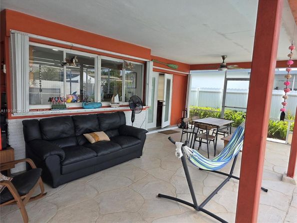 7917 Tropicana St, Miramar FL 33023