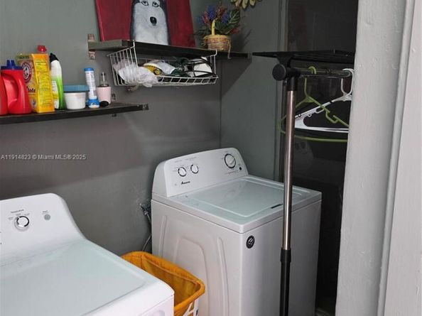 7917 Tropicana St, Miramar FL 33023