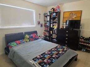 7917 Tropicana St, Miramar FL 33023