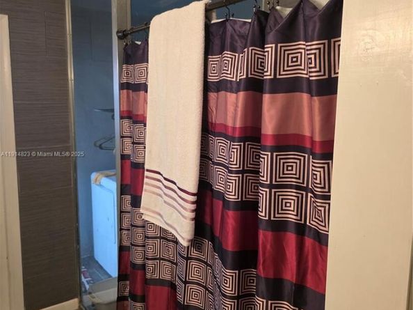 7917 Tropicana St, Miramar FL 33023