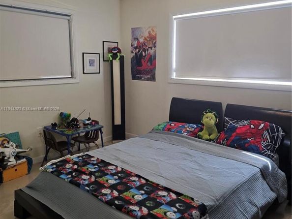 7917 Tropicana St, Miramar FL 33023