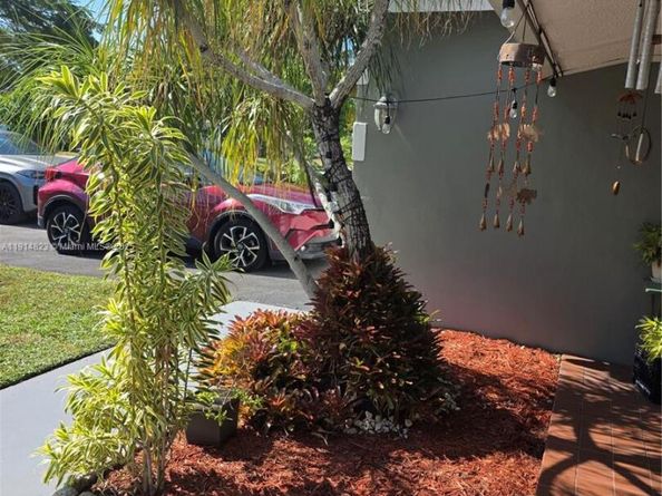 7917 Tropicana St, Miramar FL 33023