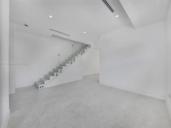 2937 SW 21st ST, Miami FL 33145