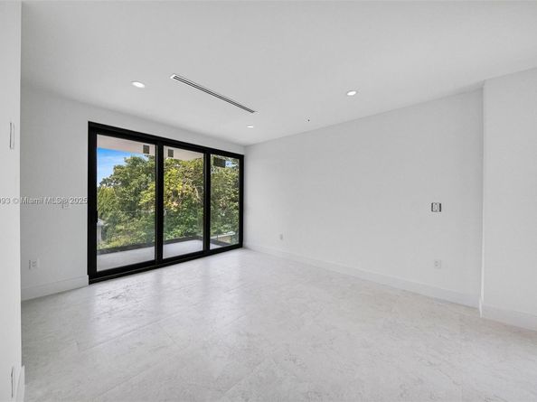 2937 SW 21st ST, Miami FL 33145