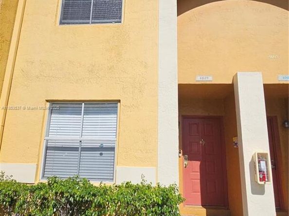 4017 NW 90th Ave 4017, Sunrise FL 33351