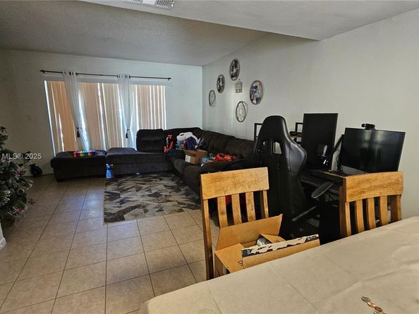 4017 NW 90th Ave 4017, Sunrise FL 33351