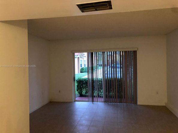 4017 NW 90th Ave 4017, Sunrise FL 33351