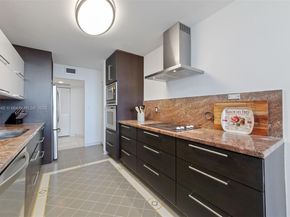 2751 S Ocean Dr 505N, Hollywood FL 33019