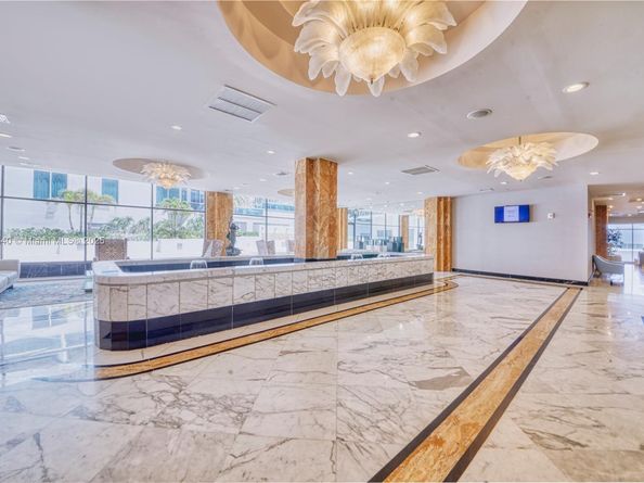 2751 S Ocean Dr 505N, Hollywood FL 33019