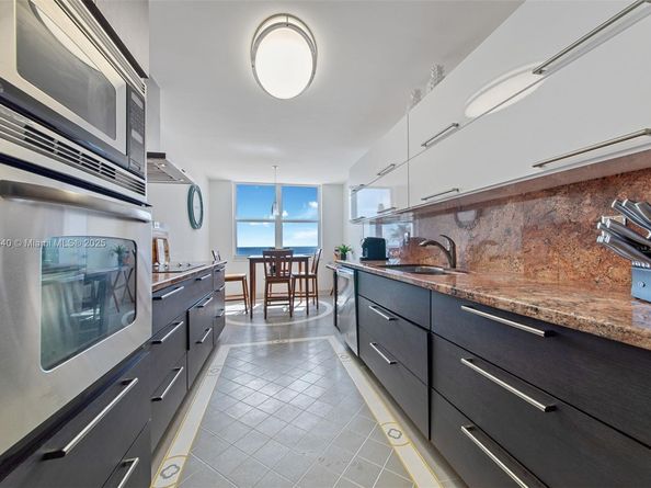 2751 S Ocean Dr 505N, Hollywood FL 33019