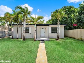105 NW 7th Ave, Homestead FL 33030