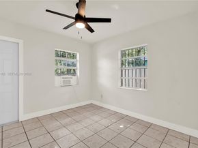 105 NW 7th Ave, Homestead FL 33030