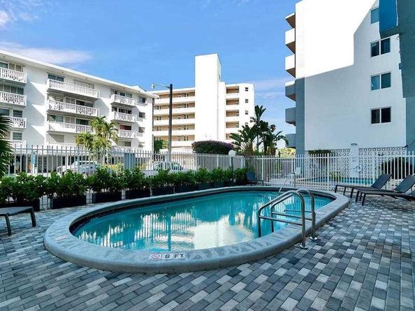 1658 Bay Rd 505, Miami Beach FL 33139