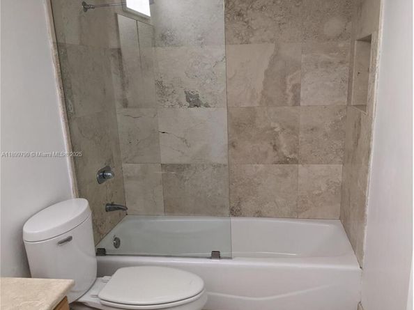 1658 Bay Rd 505, Miami Beach FL 33139