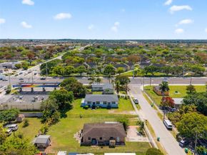 26672 SW 137th Ct, Miami FL 33032