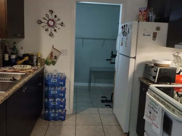 2506 Mayo St, Hollywood FL 33020
