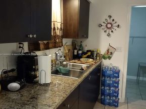 2506 Mayo St, Hollywood FL 33020