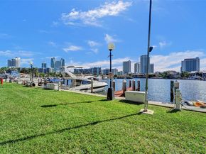 600 Three Islands Blvd 1008, Hallandale Beach FL 33009