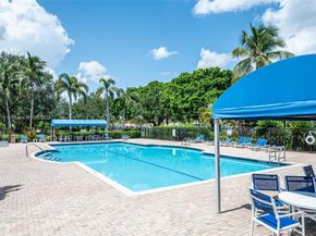 1127 Hidden Valley Way, Weston FL 33327