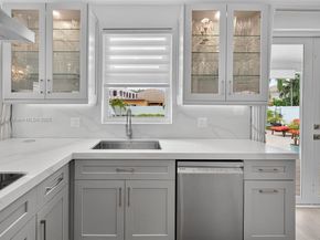 1127 Hidden Valley Way, Weston FL 33327