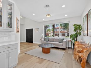 1127 Hidden Valley Way, Weston FL 33327