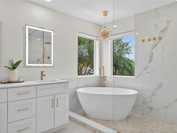 1127 Hidden Valley Way, Weston FL 33327