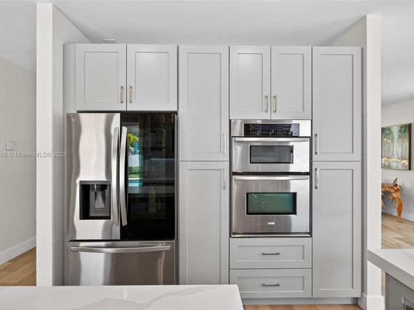1127 Hidden Valley Way, Weston FL 33327